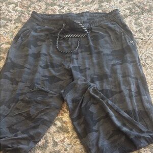Salt Life camo joggers men’s size XXL rare